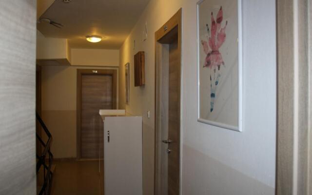 Parla Apart Otel