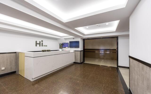 Hotel Holt	