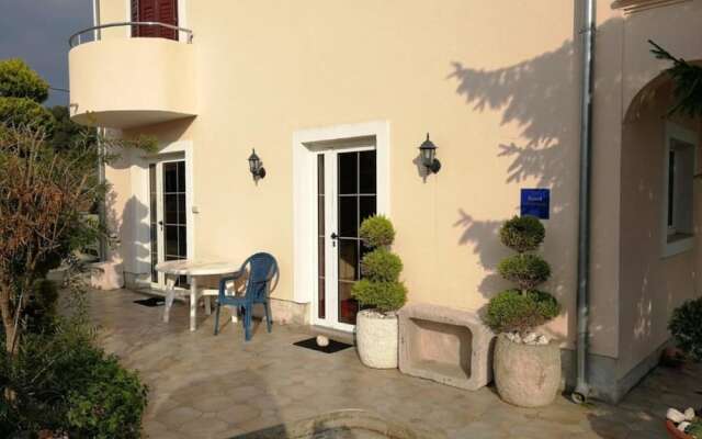 Ani - 250m From Beach - A1