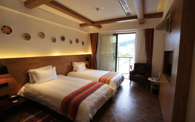 Aizhu Boutique Theme Hotel