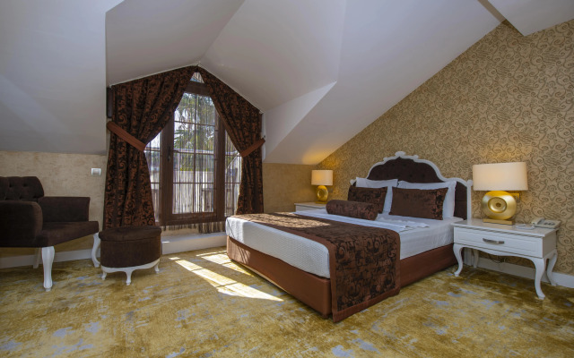 Han Deluxe Hotel