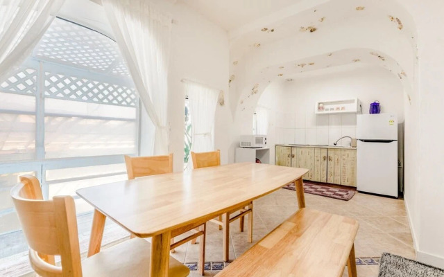 Ganghwa Yasaenghwacafe Pension