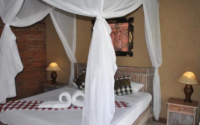Sudi Guest House