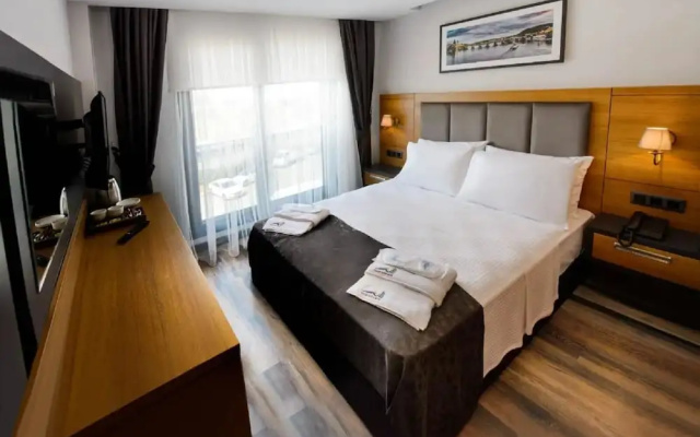 Emay Otel