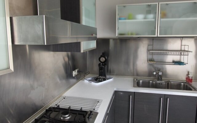 Apartement 120m with garden in a villa