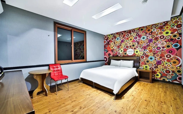 Khan Motel