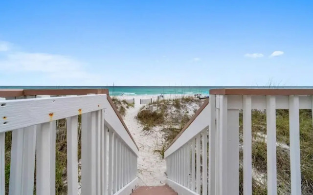 Green Reef #6- Beachfront Bliss