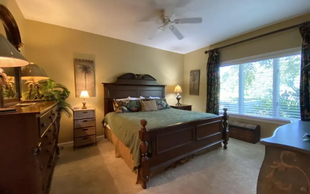 Beautiful Furnishings! Great Location!