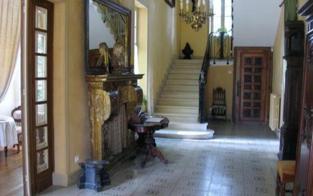 Chateau La Roussille