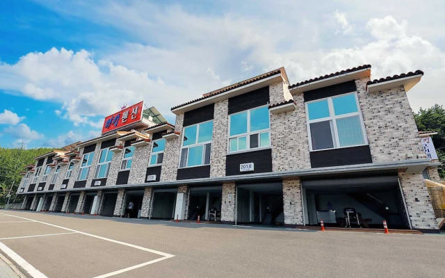 The King Muintel Pension