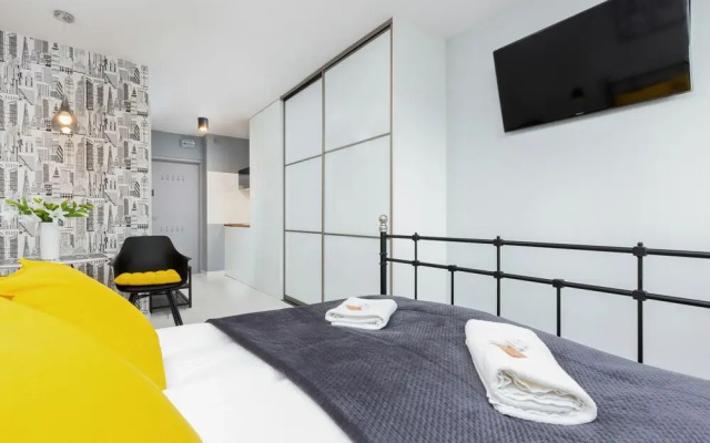 Studio Warsaw Bagno by Renters