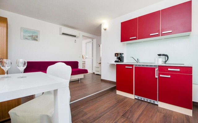 Beautiful Apartment in Rovinj With Wifi and 1 Bedrooms