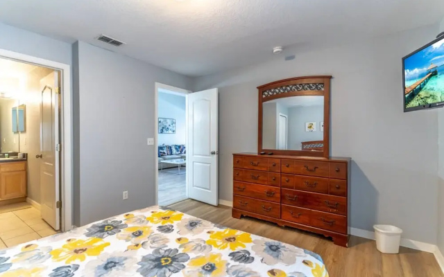 17637 Silver Creek