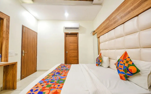 Fabhotel Savera Park