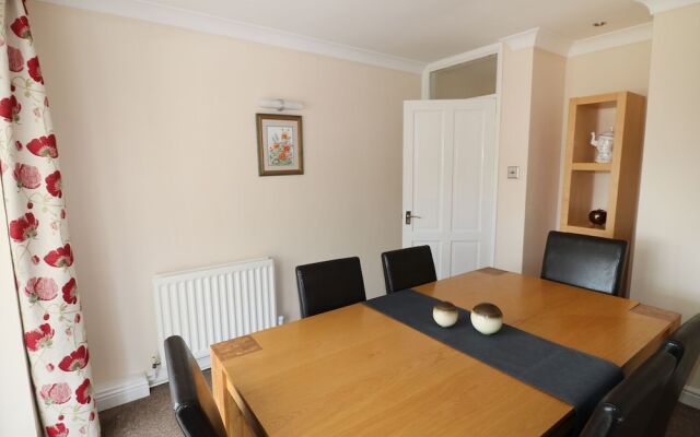 Lynsted Lodge
