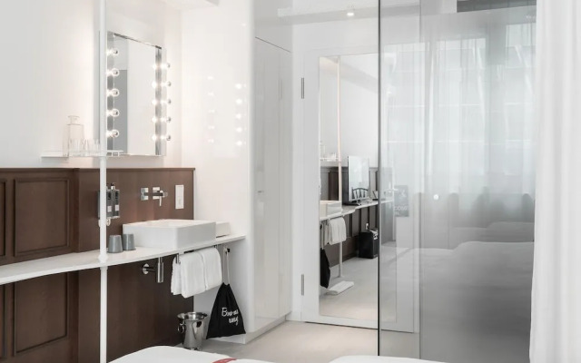 Ruby Stella Hotel London