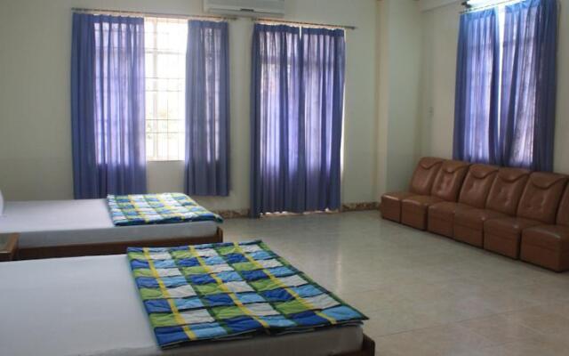 Ngoc Tien Hotel