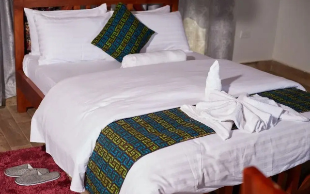 ngirisi hill silverback  lodge-bwindi