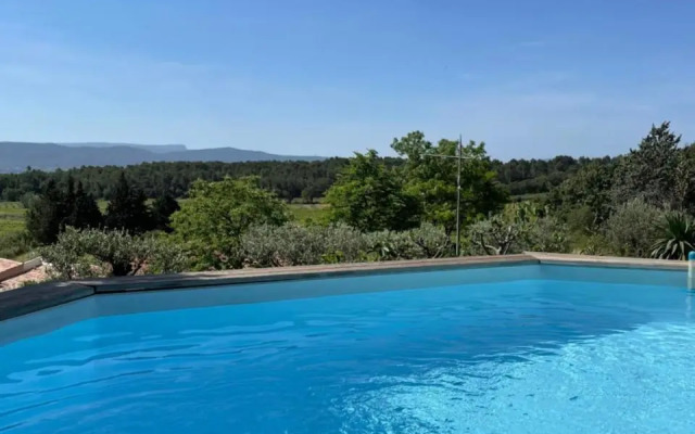 Sainte Victoire le Cabanon
