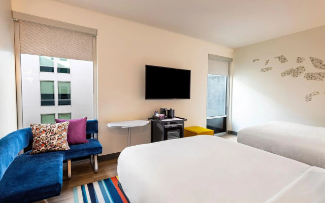 Aloft Savannah Downtown Historic District