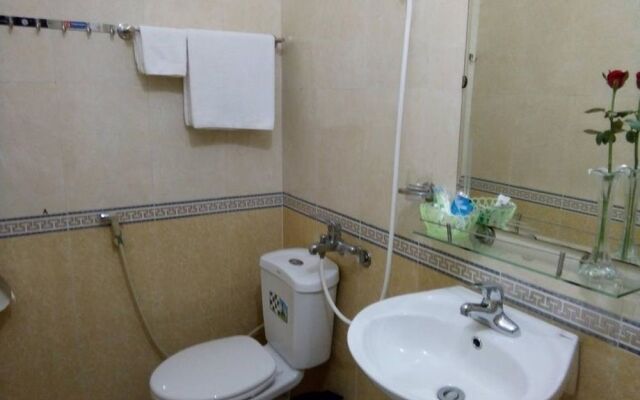 Family Transit Apartment