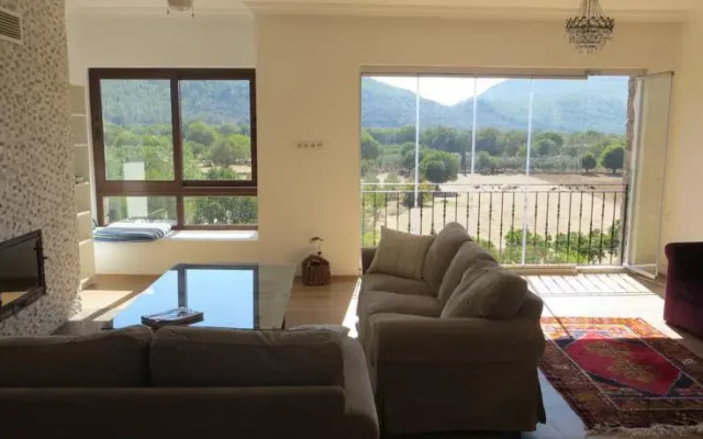5 Kaza Hotel