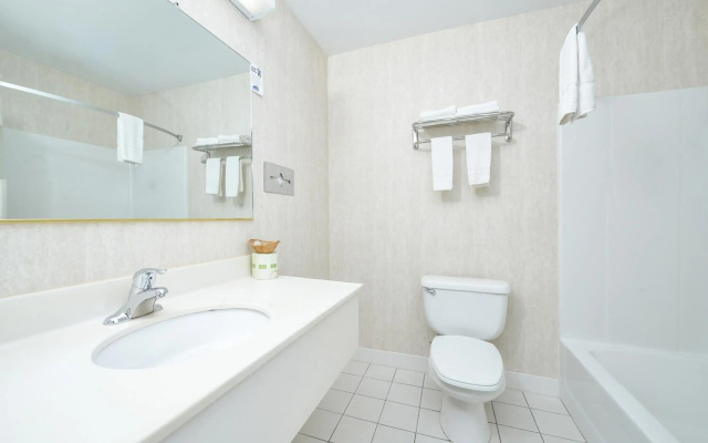 Travelodge by Wyndham Great Barrington Berkshires