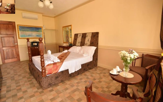 Inn and Suites at Roz and Angeliques