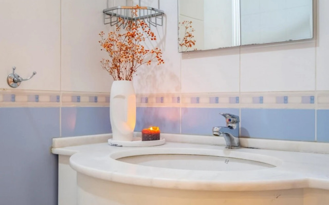 Comfotable Flat in Sisli with Central Location