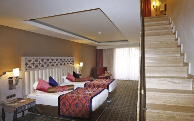 Royal Alhambra Palace - All Inclusive