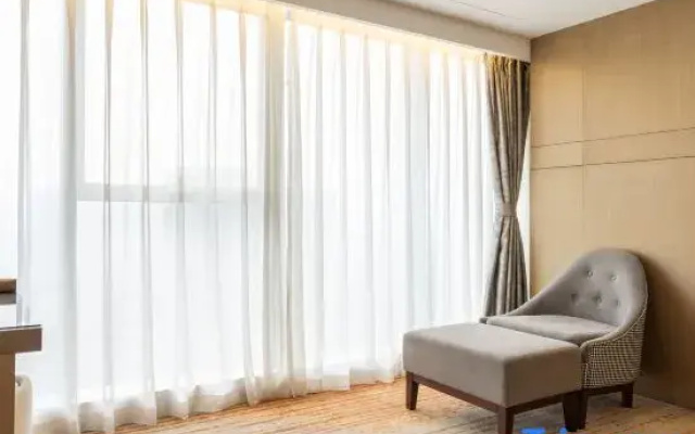 Yuzhou International Hotel