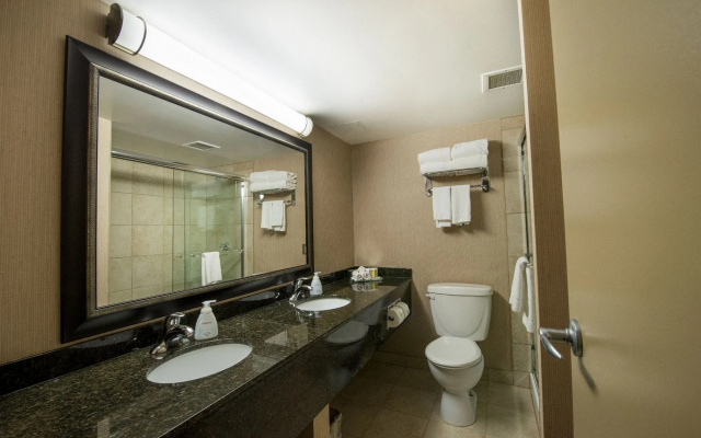 Superior Inn Hotel and Conference Centre Thunder Bay