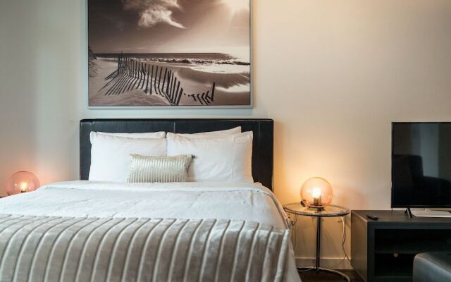 Modern Apartments by Barsala