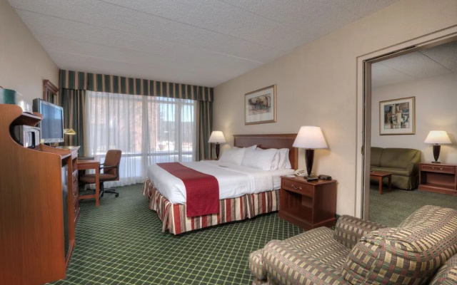 Holiday Inn SOUTHGATE (DETROIT-SOUTH)