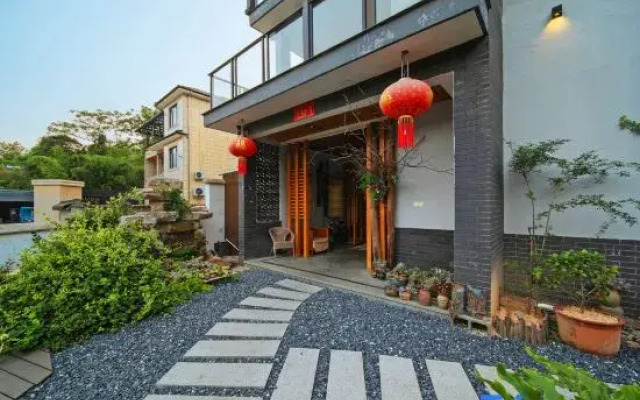 Anji Man Tun Ting Xin Shan Ye Xing Guang~Parent Child Vacation Homestay