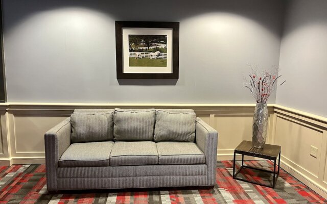 Four Points Sheraton - Lexington