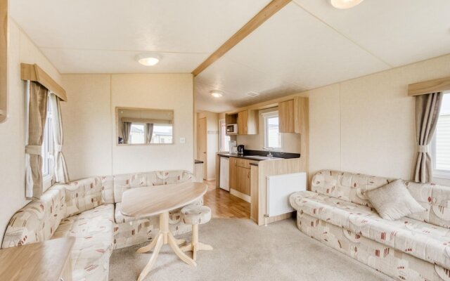 Gorgeous Home in Hastings With Sea Nearby