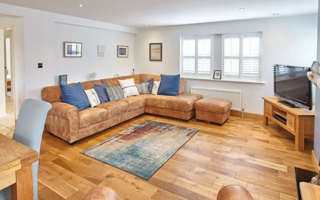 Host Stay Doray House