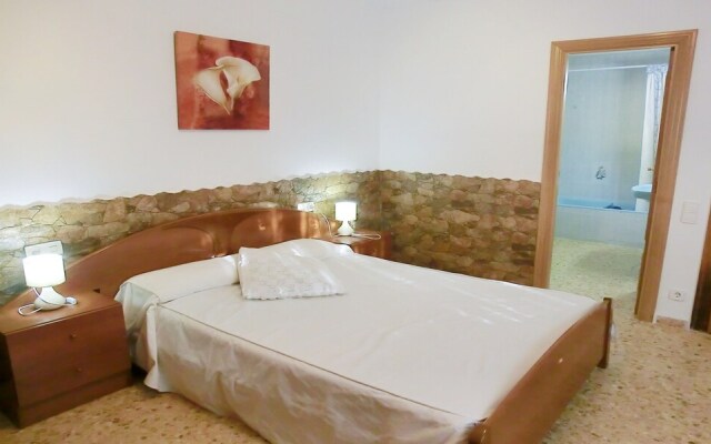 104666 - Villa in Lloret de Mar