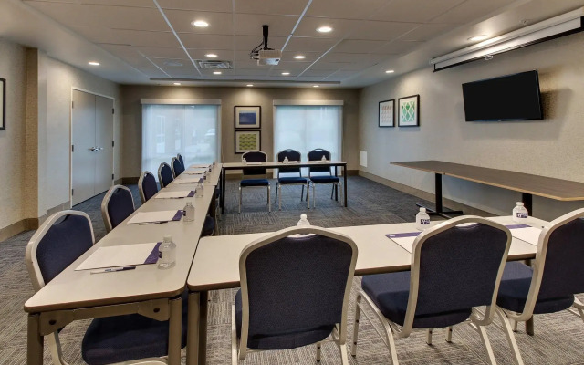 Holiday Inn Express & Suites Ithaca by IHG