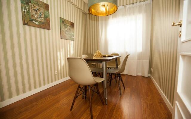 ML Apartments Charming Rooms