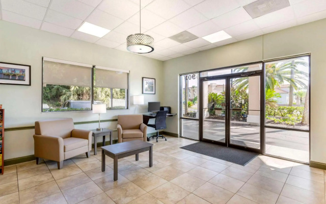 Quality Inn & Suites St Augustine Beach Area