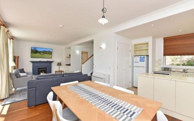 Villa Executive 2br Barbera Resort Condo located within Cypress Lakes Resort (nothing is more central)