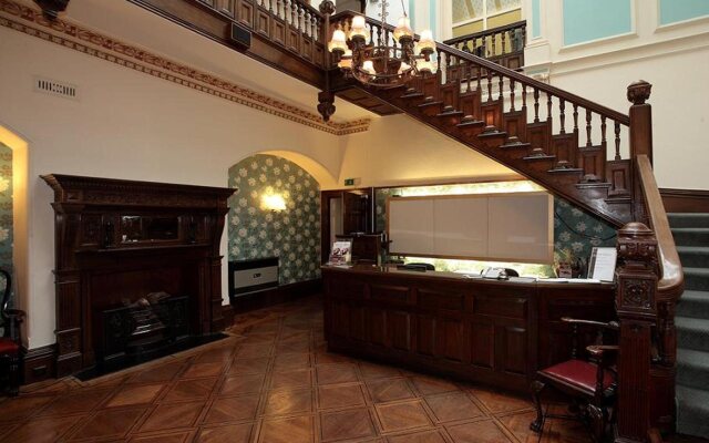 hotelImage