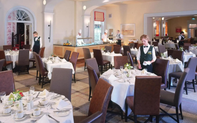 Metropole Hotel and Spa