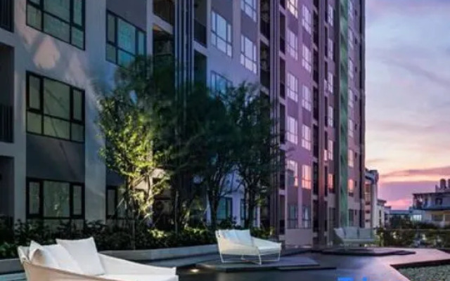 Pattaya the Base Four-Bedroom Top Floor Infinity Pool