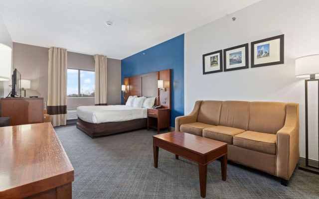 Comfort Suites Lombard - Addison