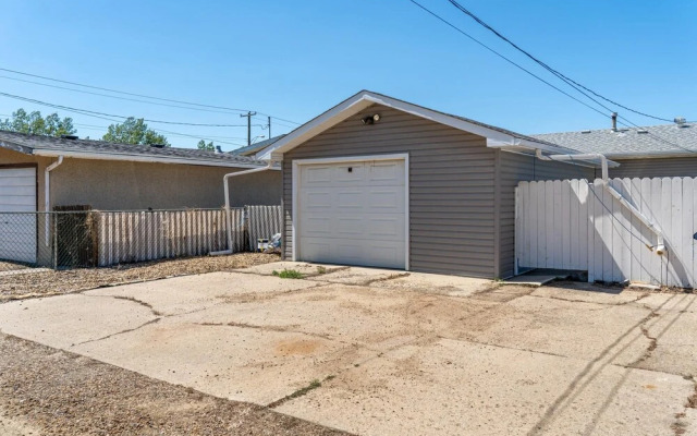 Bahama Breeze No Service Fees Hot Tub Pool