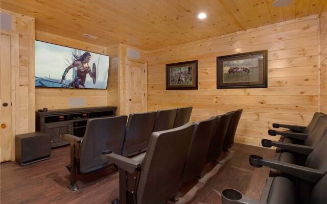 All About The View - Six Bedroom Cabin