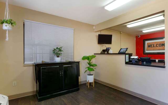 Extended Stay America Select Suites Phoenix Scottsdale North